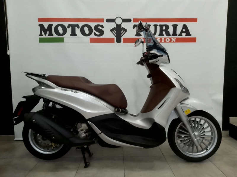 Moto 300 PIAGGIO